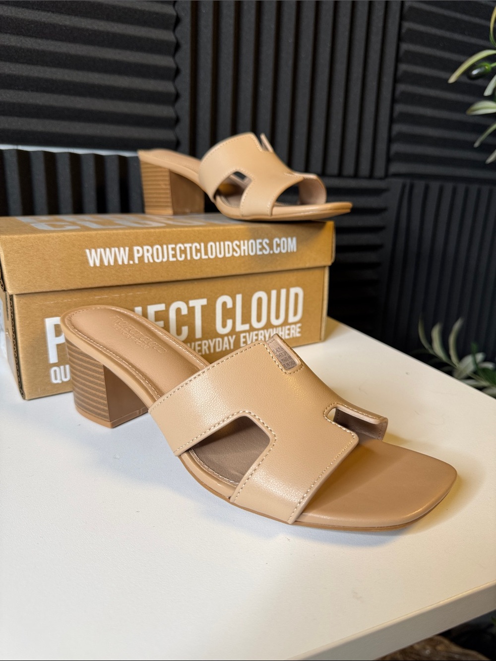 Project Cloud Women's Tan Block Heel Slide Sandals